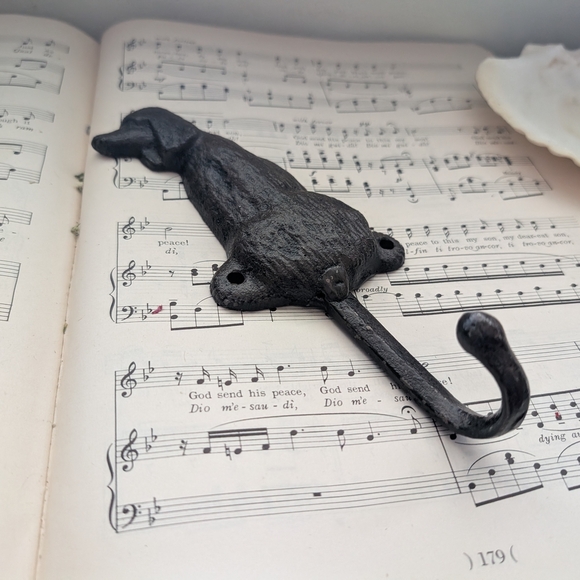 Cast Iron Dachshund Wall Hook - Picture 2 of 6